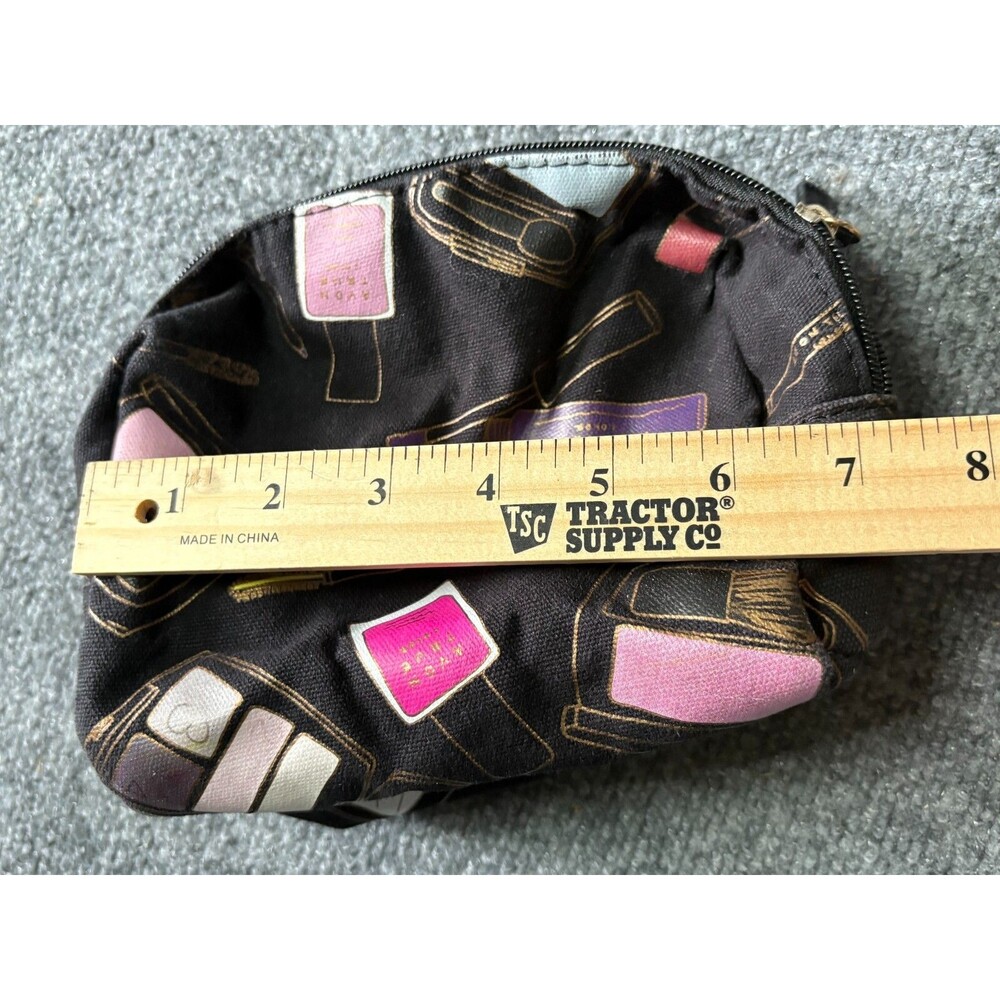 Vintage Avon Cosmetic Bags Vacation Makeup Bag Black Nail Polish Makeup Pattern - Picture 2 of 6